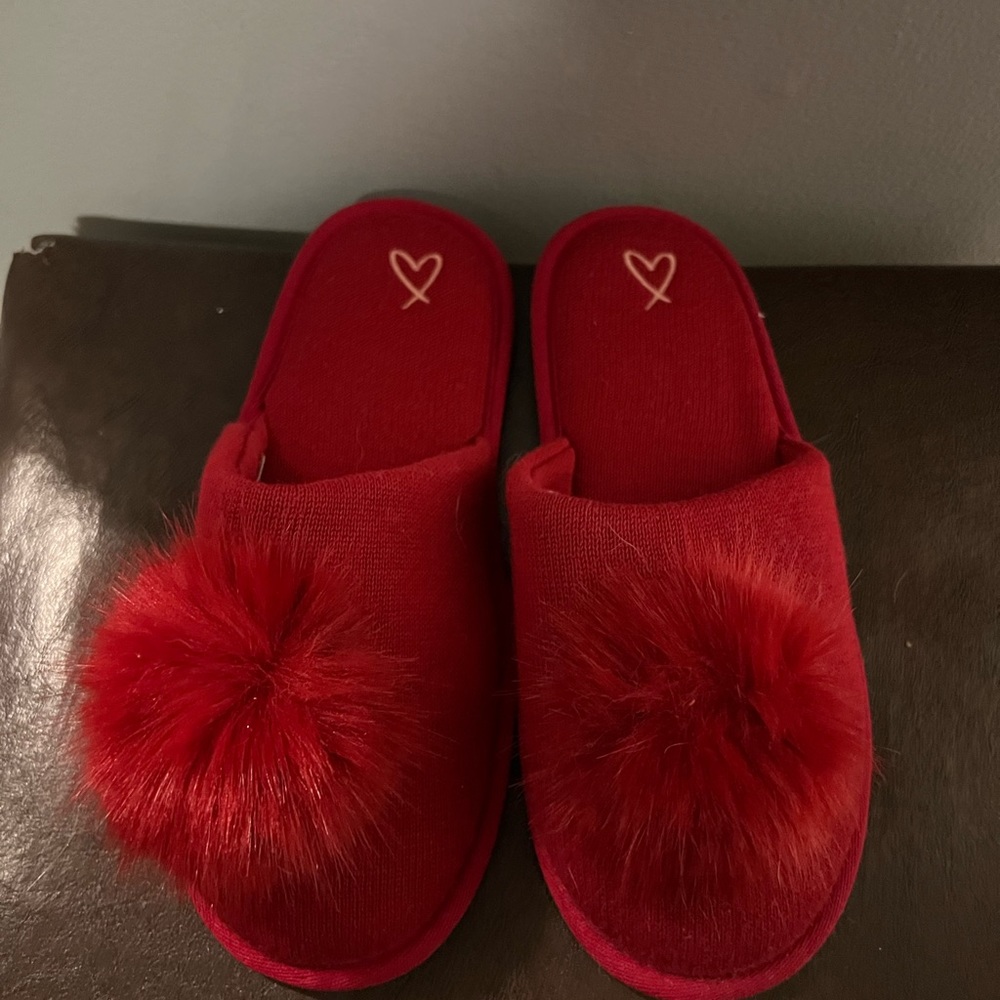 Victoria’s Secret Pom Pom Slippers